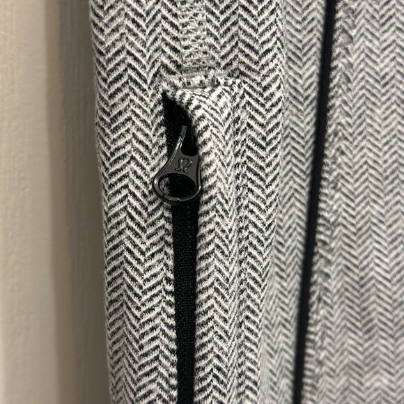 LIKE NEW Lululemon Define Nice Asana Herringbone Tweed Jacket size 4 Coat LOLE - Picture 6 of 15